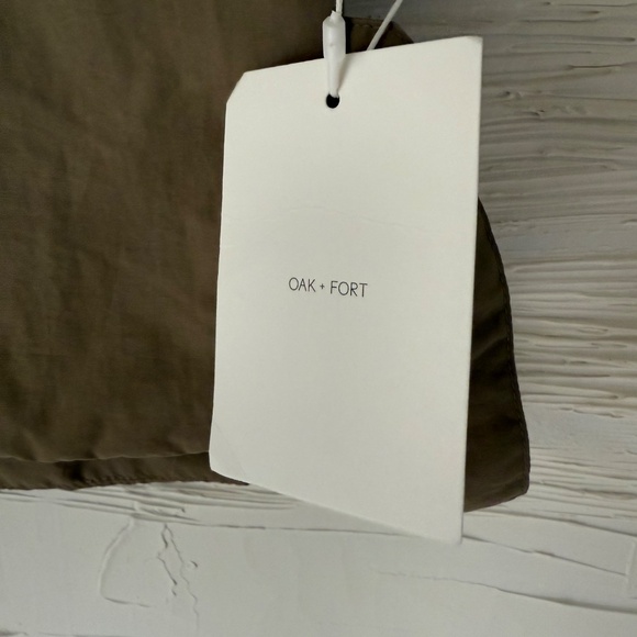 NWT! Oak + Fort Padded Hooded Vest |One Size | Olive Brown - Picture 6 of 9